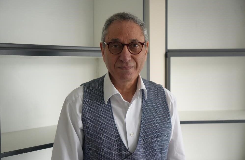 Dahiliye Uzmanı Dr. M. Emin Dinççağ, gençler ve kadınlar arasında