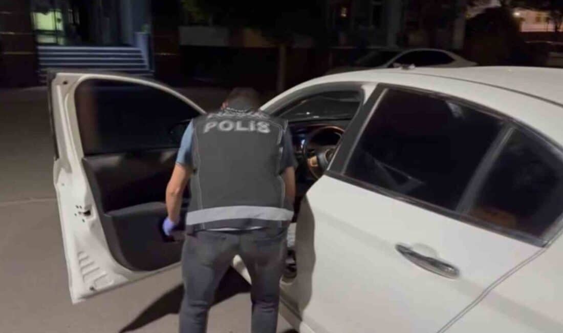 Batman'da polisin dur ihtarına uymayan sürücü, takip edilerek yakalandı. Kovalamaca