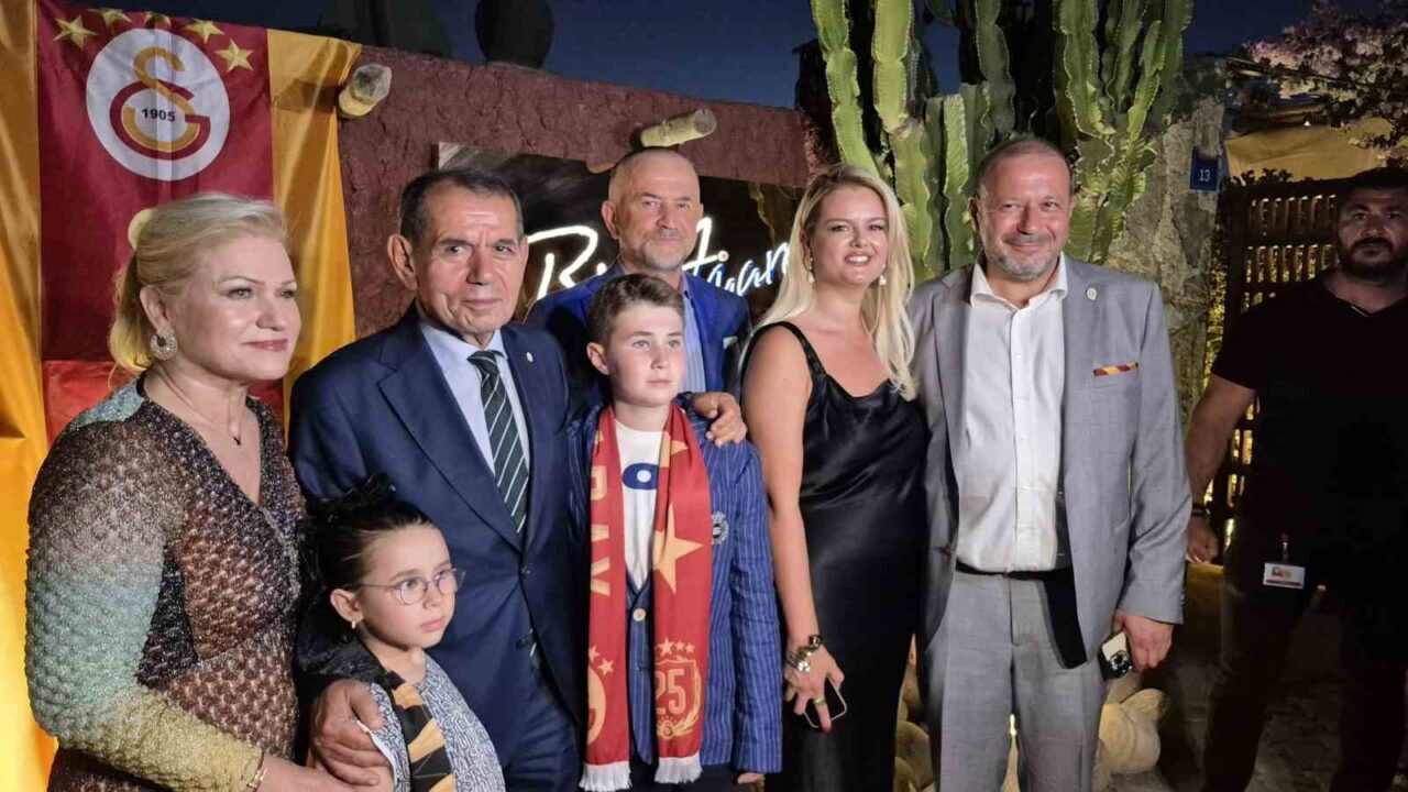 Galatasaray, 25. şampiyonluğunu Bodrum'da kutlarken, Başkan Dursun Özbek Osimhen transferi