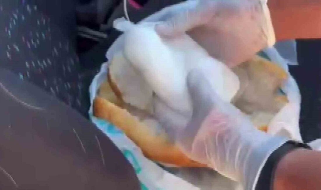 Karaman'da jandarma, şüpheli bir otomobilde ekmeğin içine gizlenmiş 290 gram
