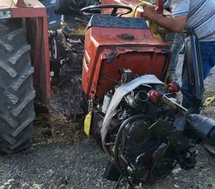 Çorum’un Kargı ilçesinde el freni çekilmeyen bir traktör, Akkaya köyünde