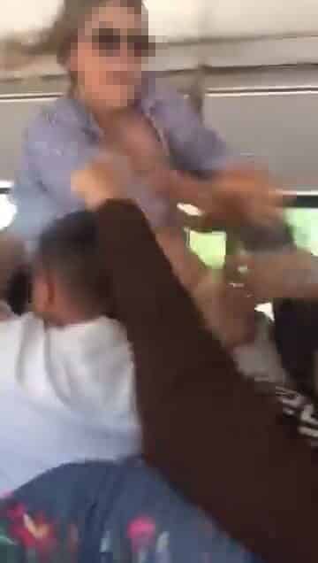 Elazığ'da Harput seferindeki bir halk otobüsünde iki kadın arasında çıkan