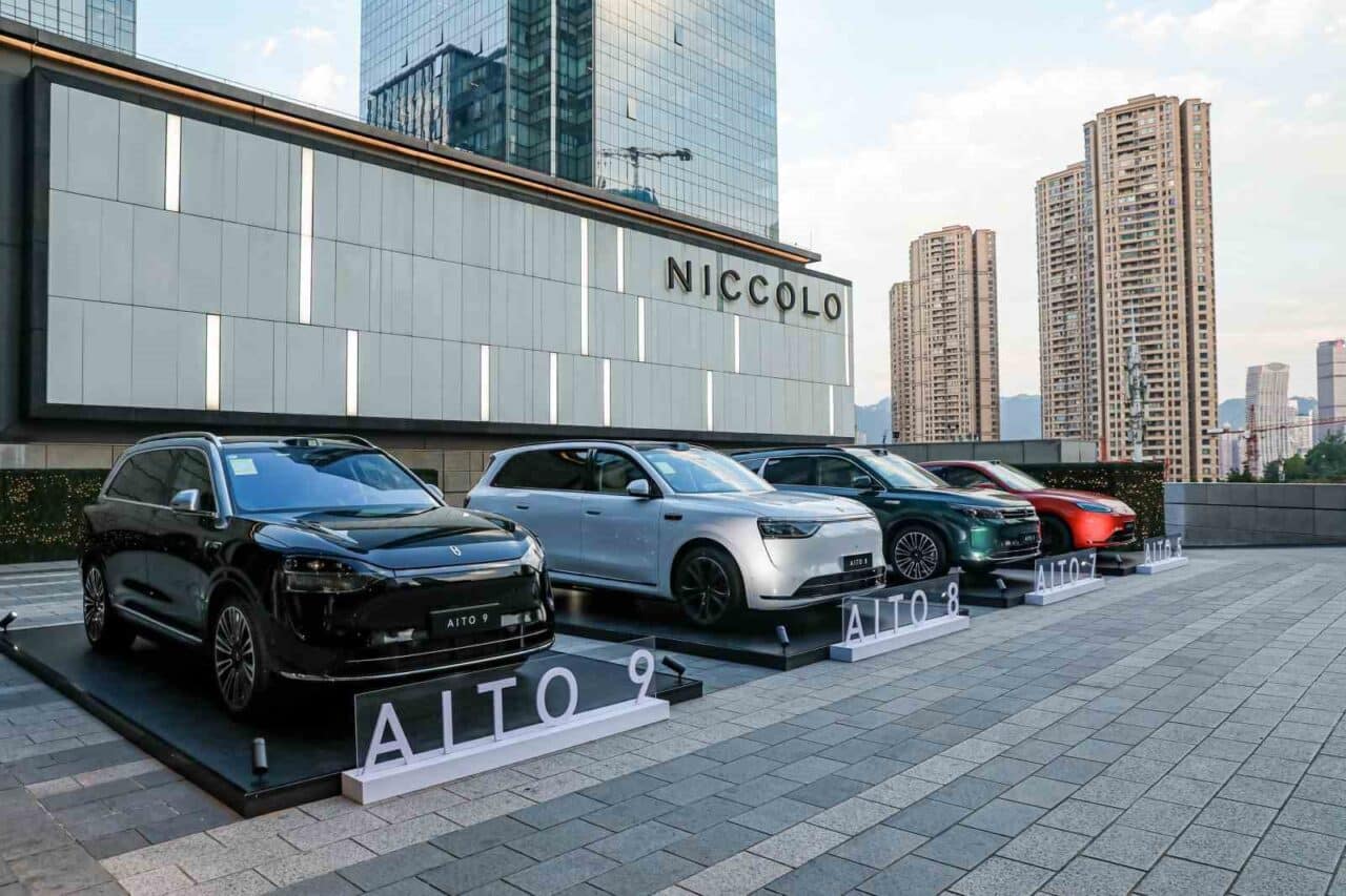 AITO, Chongqing'de ilk Siber Medya Turu'nu düzenleyerek elektrikli araçlarının yeniliklerini