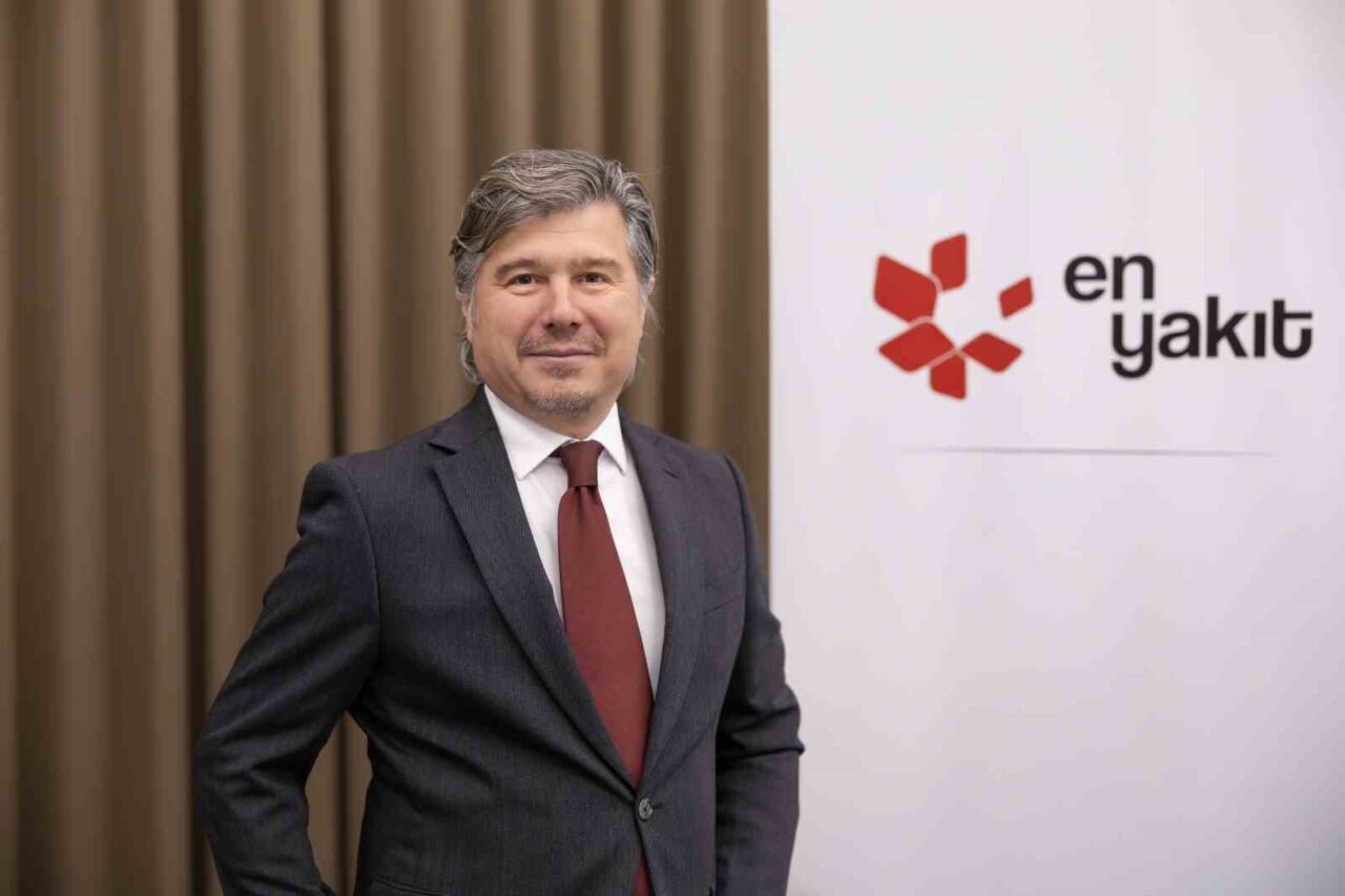 EN YAKIT, elektrikli araç kullanıcıları için "En Yakıt Yanımda" kampanyasını