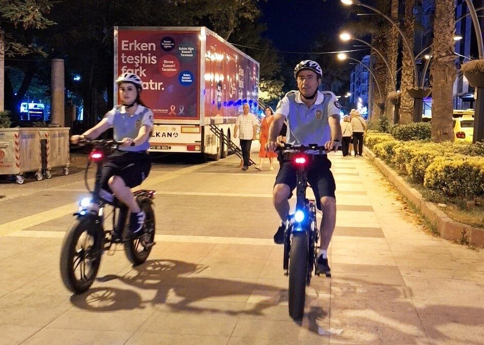 Erdek İlçe Emniyet Müdürlüğü, yaz sezonuyla birlikte sahil güvenliğini sağlamak