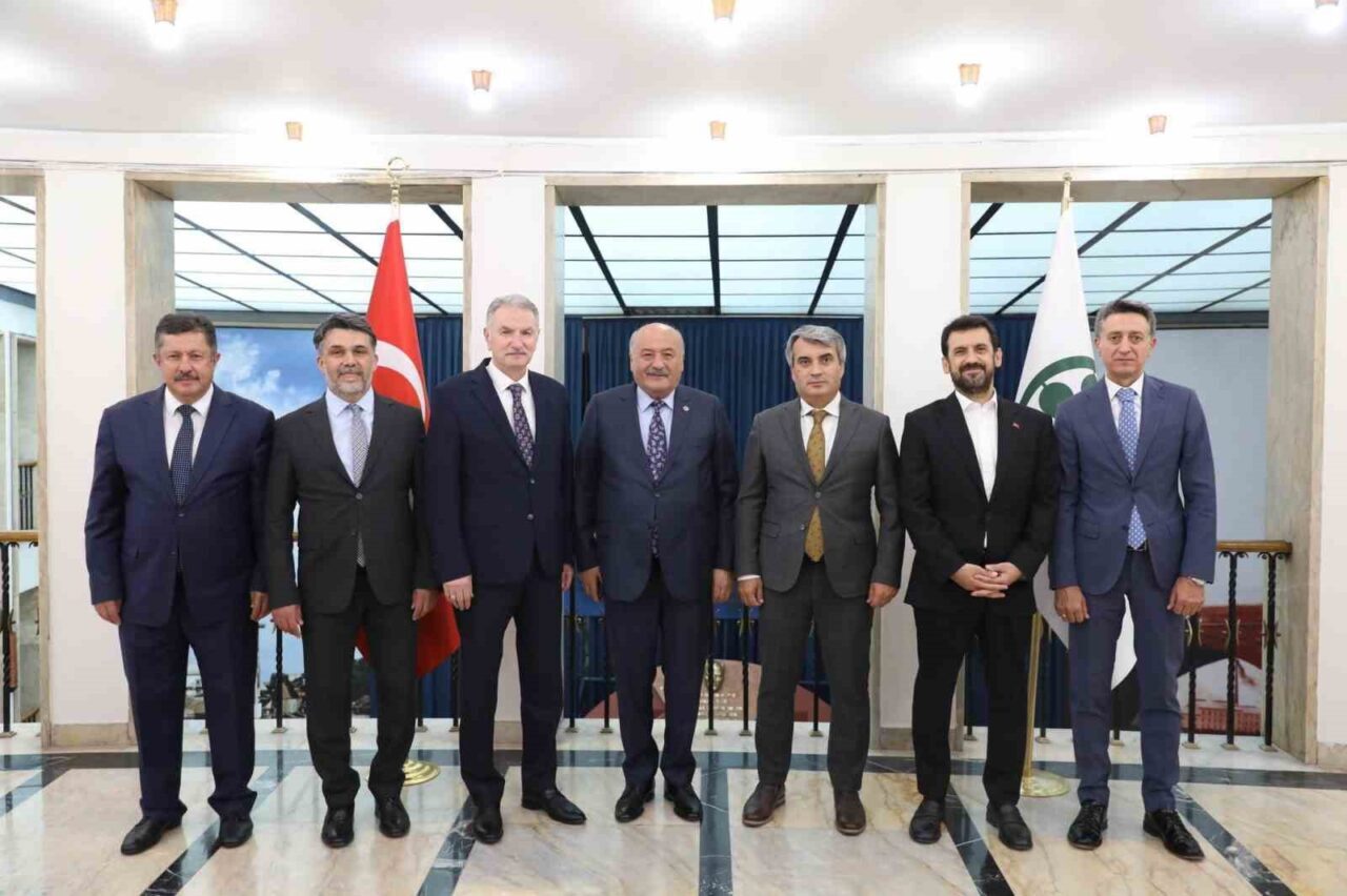 Erzincan Makine Fabrikası, kapatma sürecine girdiği bu günlerde, AK Parti