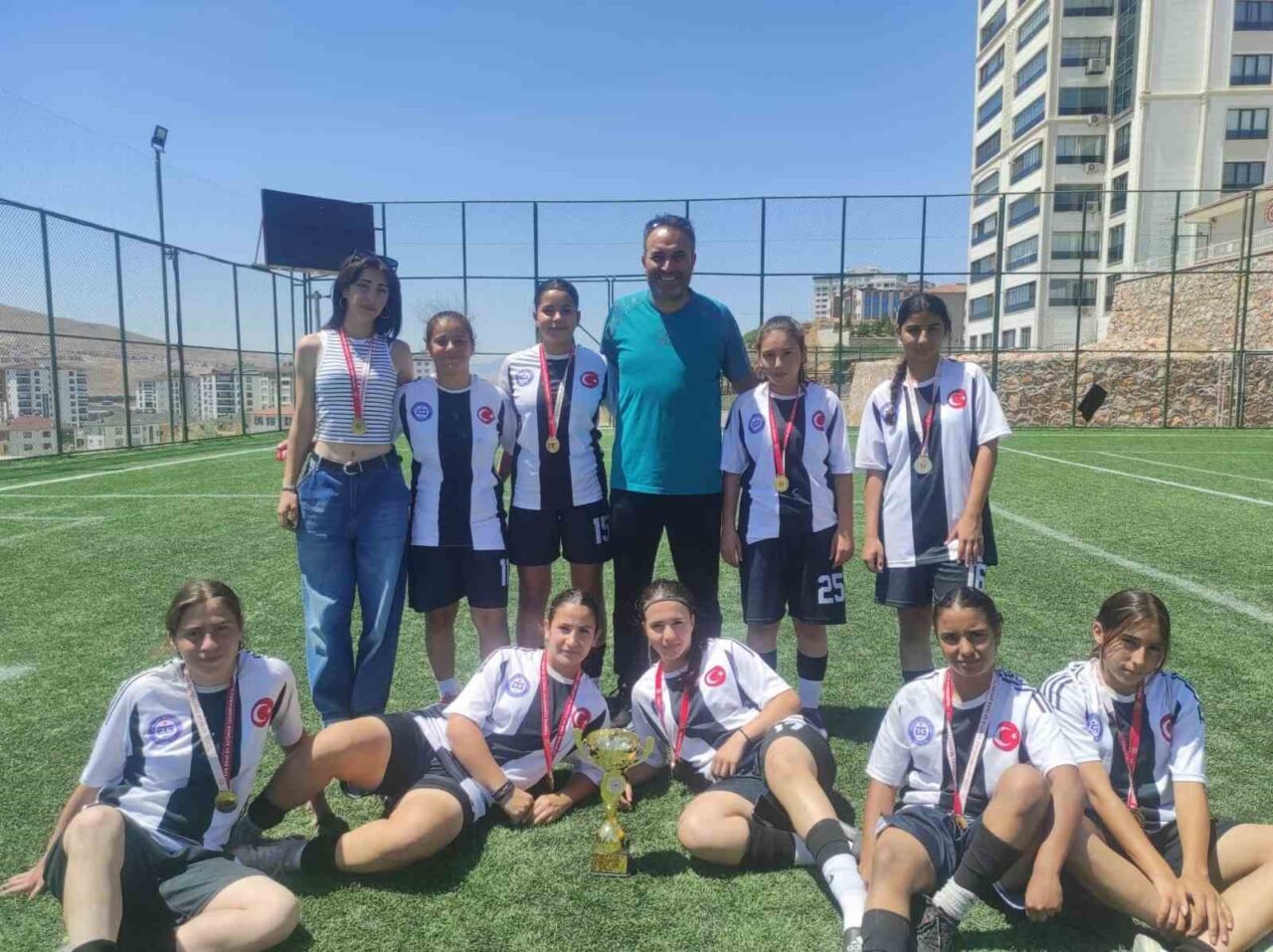 Erzincan Gençler Gücü Spor Kulübü Kız Futbol Takımı, Elazığ'da gerçekleştirilen