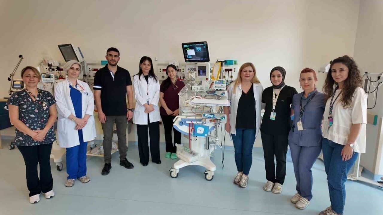 Eskişehir'de bir yenidoğan bebek, doğumsal diyafram hernisi ameliyatıyla sağlığına kavuştu.