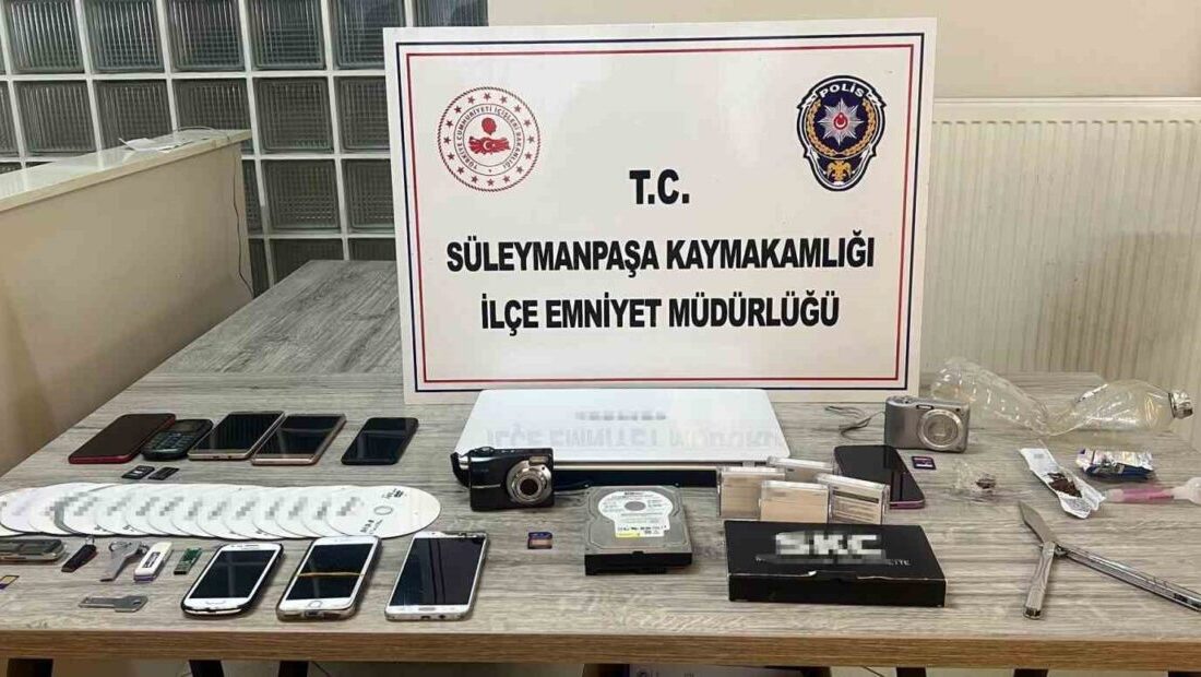Tekirdağ'ın Süleymanpaşa ilçesinde, internetten tanıştıkları kişileri evlerine davet ederek gizli