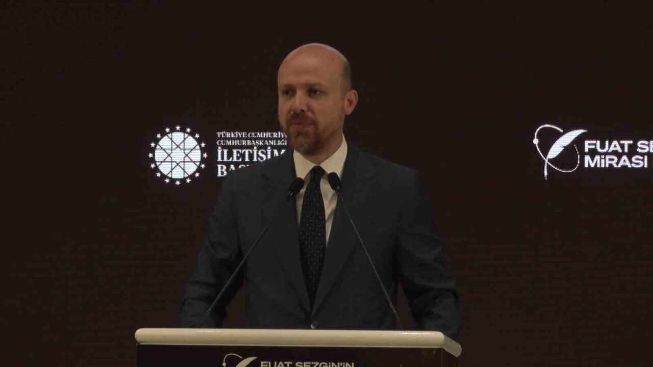 İstanbul'da düzenlenen 'Fuat Sezgin’in Mirası Bilim Diplomasisi ile Köprüler Kurmak'