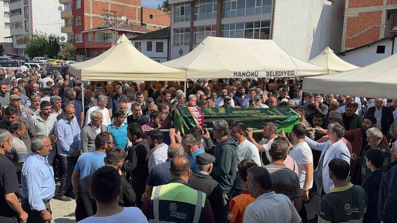 Karabük’teki trafik kazasında yaşamını yitiren 4 yaşındaki Yağız Aslan Ökten,