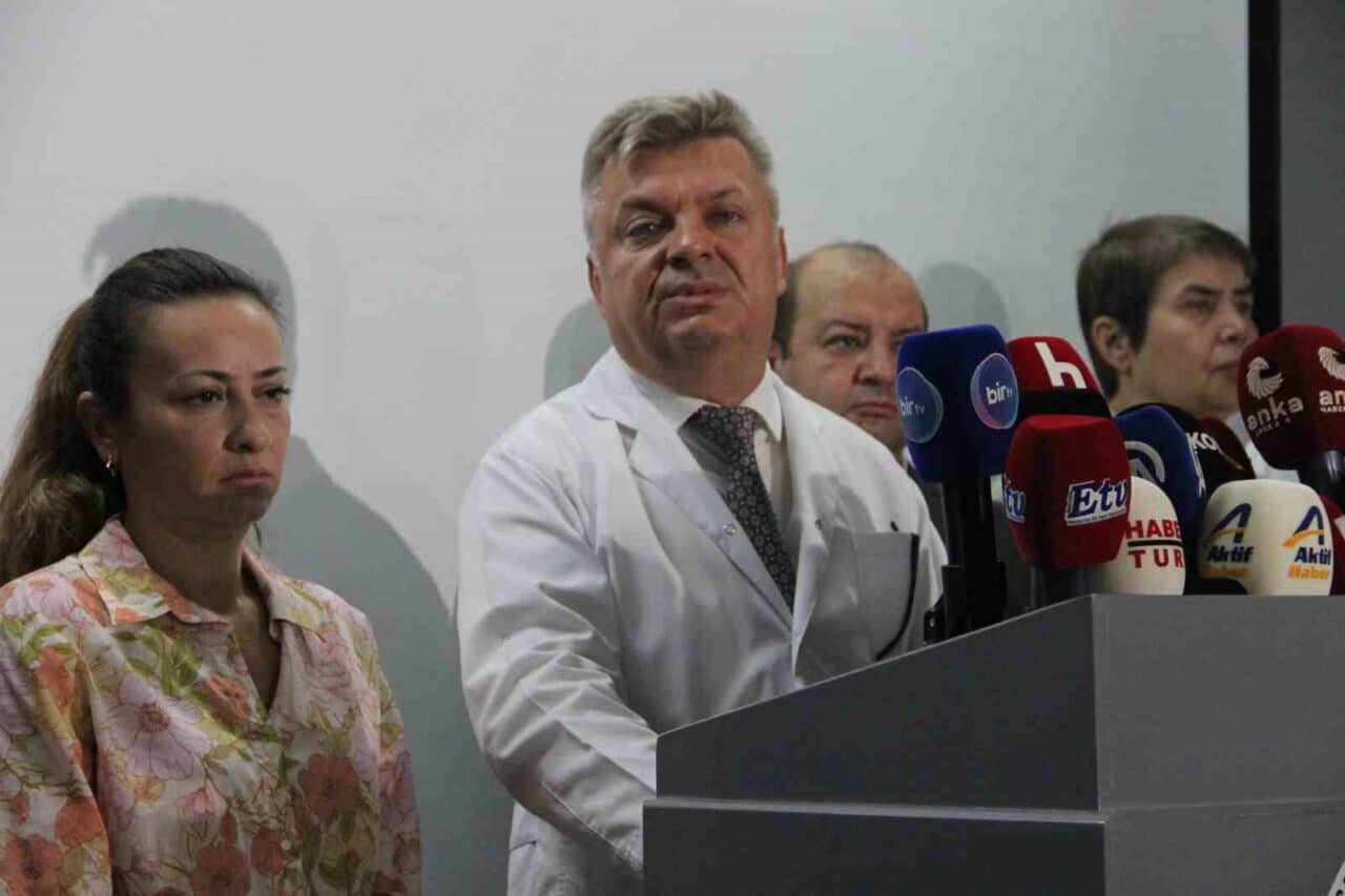 Manisa Büyükşehir Belediye Başkanı Ferdi Zeyrek’in sağlık durumu sabit. Yoğun