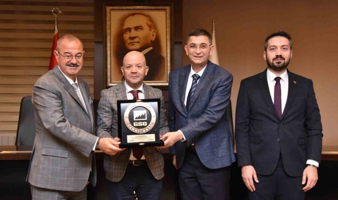 Gaziantep Sanayi Odası'nda düzenlenen "Rekabet Kurumu’nun İşgücü Piyasasına Yönelik Uygulamaları"
