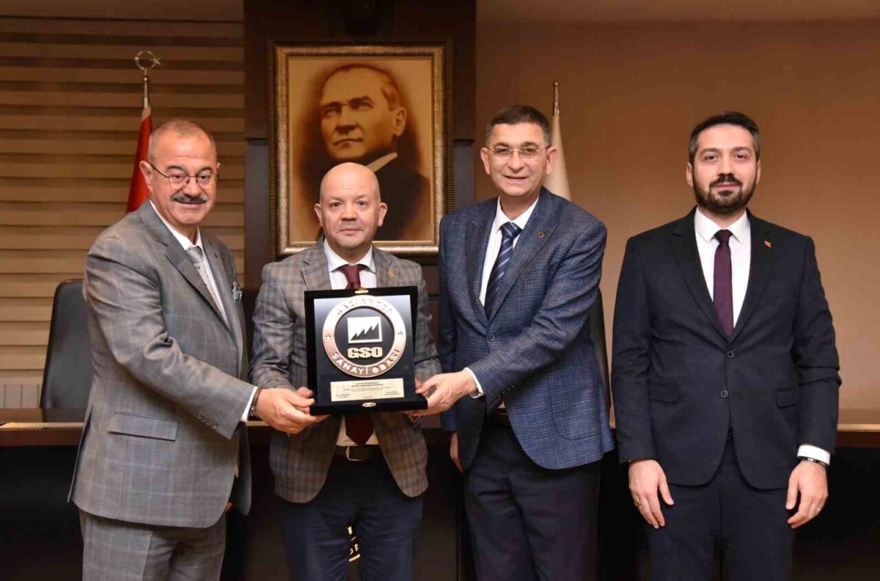 Gaziantep Sanayi Odası'nda düzenlenen "Rekabet Kurumu’nun İşgücü Piyasasına Yönelik Uygulamaları"