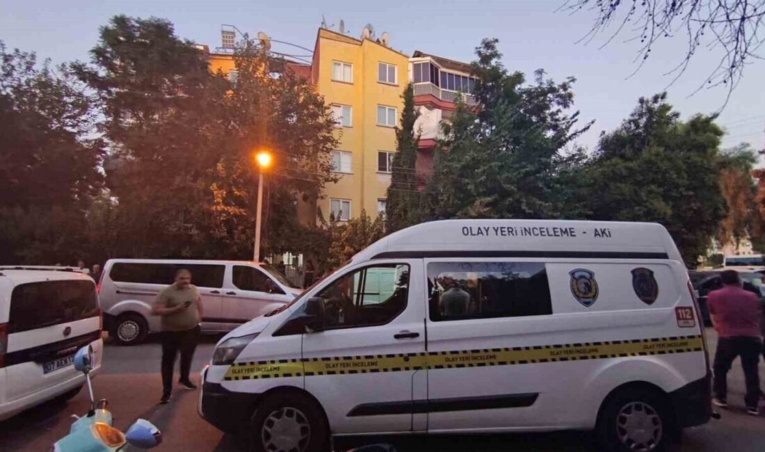 Antalya'da özel güvenlik görevlisi Veli Fatih Gülşen (51), mesai sonrası
