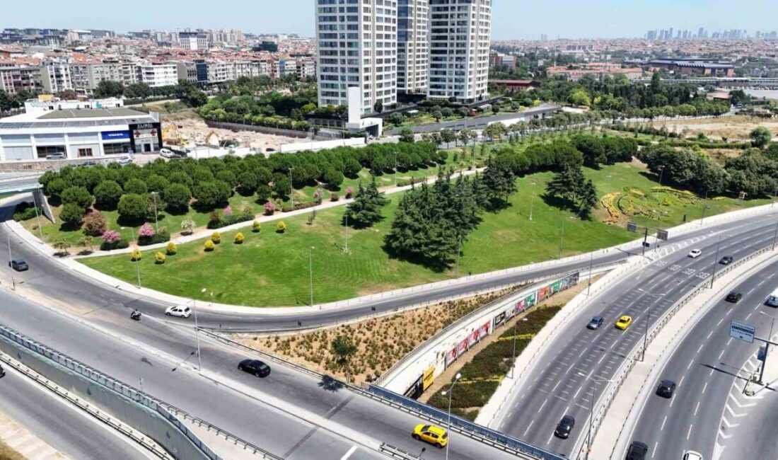 Ulaştırma ve Altyapı Bakanı Abdulkadir Uraloğlu, İstanbul Büyükşehir Belediyesi'nin AB'den