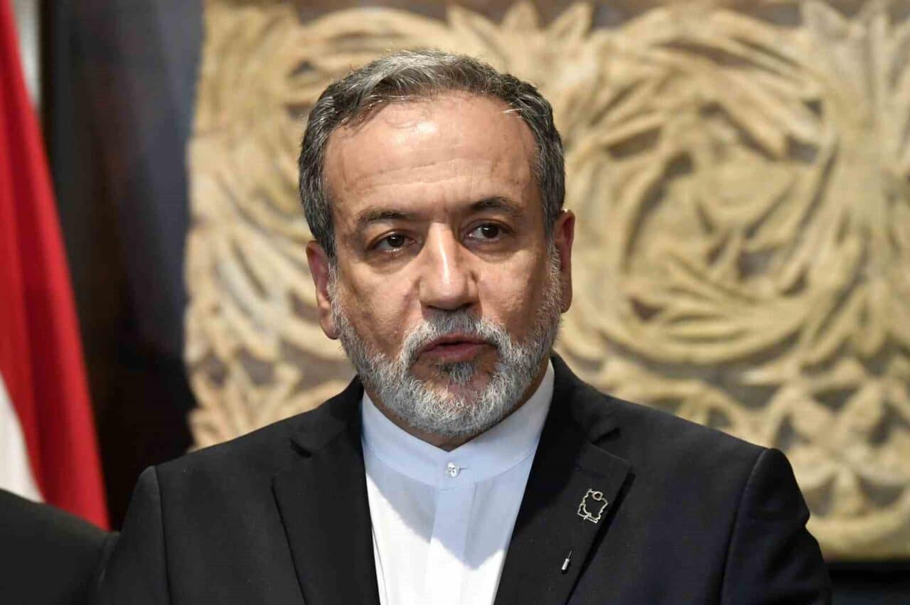 İran Dışişleri Bakanı Abbas Arakçi, Cenevre'deki görüşmeler öncesi ABD'nin saldırılara