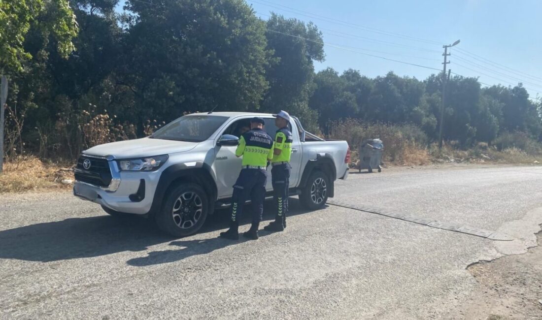 Aydın'ın Köşk ilçesinde Jandarma Trafik Timleri, can kayıplarını azaltmak için