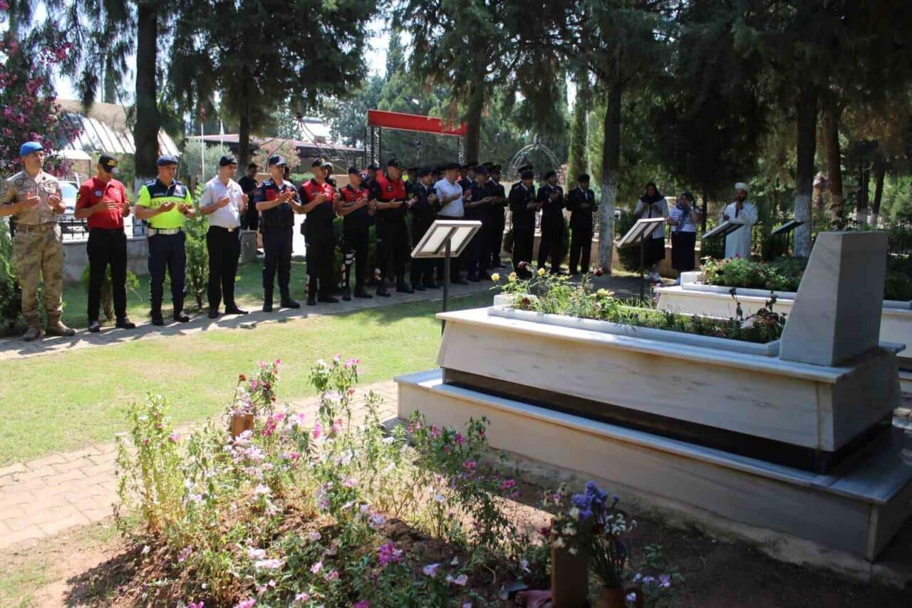 Aydın İl Jandarma Komutanlığı, 186. kuruluş yıl dönümünde Kemer Şehitliği'nde