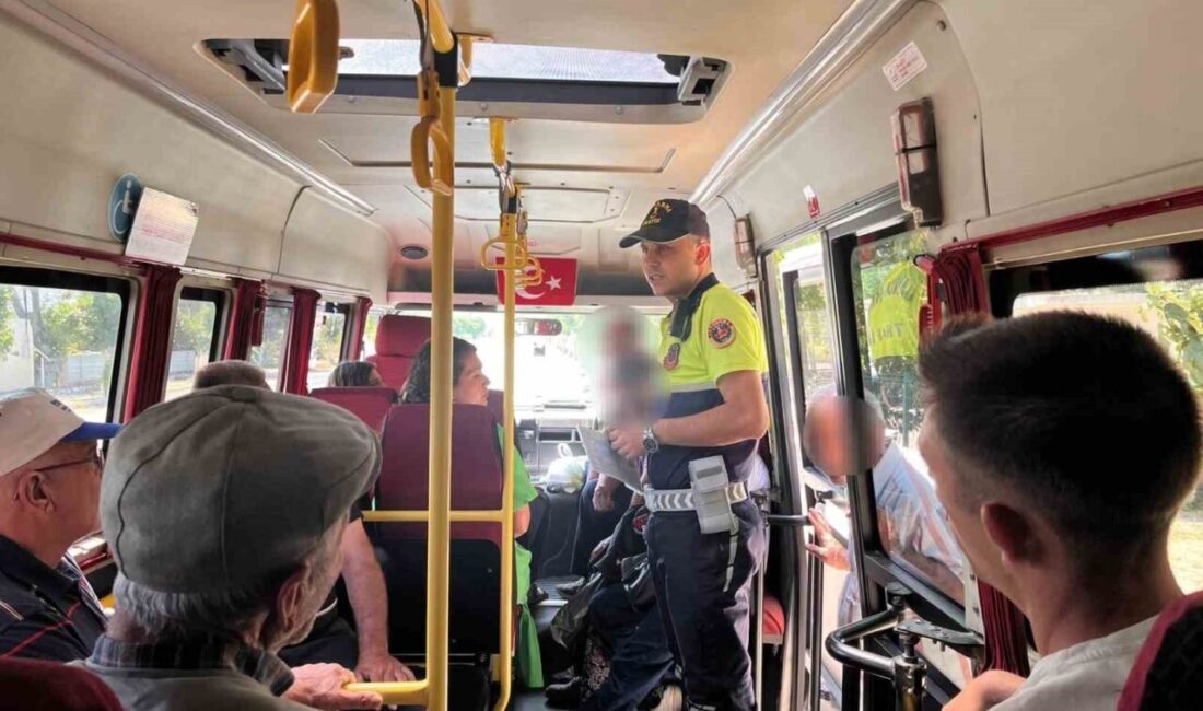 Nazilli İlçe Jandarma Komutanlığı, trafik kazalarını önlemek amacıyla sivil denetimlerini