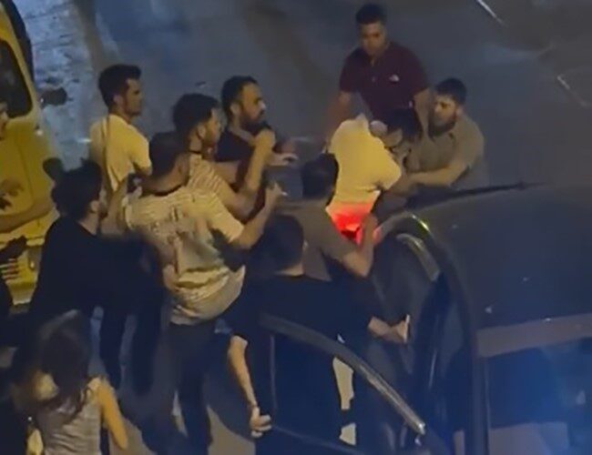 İzmir'in Buca ilçesinde jandarmaya ve polise hakaret eden M.Ü. (33),