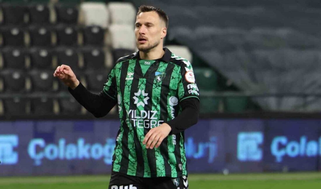 Kocaelispor, sözleşmesi sona eren futbolcu Josip Vukovic ile yollarını ayırdı.