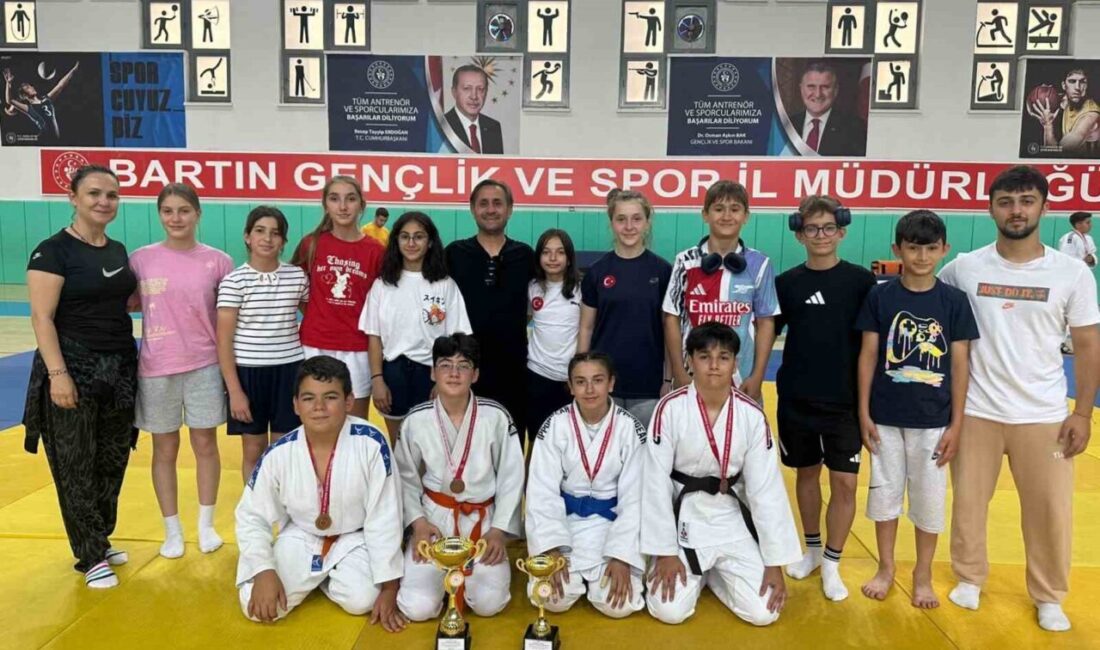 Bartın'da düzenlenen Analig 1. etap müsabakalarında Düzceli sporcular 12 madalya