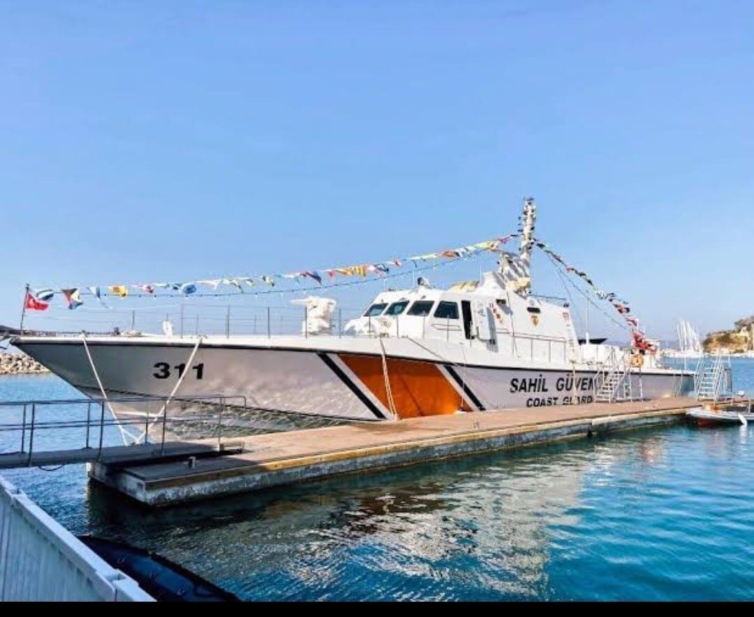 Kuşadası'nda 1 Temmuz Denizcilik ve Kabotaj Bayramı etkinlikleri kapsamında, TCSG-311