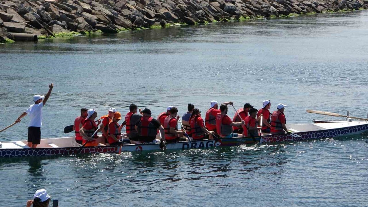 Kartal Belediyesi'nin Kabotaj Bayramı etkinliği, Dragos Su Sporları Merkezi'nde dragon