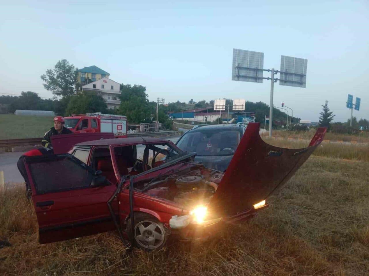 Kastamonu'da iki ayrı trafik kazasında toplam üç kişi yaralandı. İlk