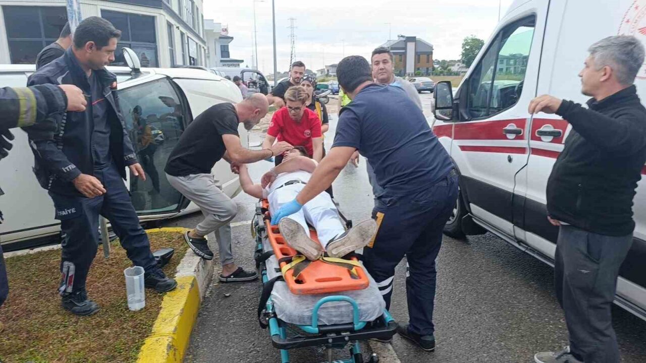 Manavgat'ta meydana gelen trafik kazasında, Gül K. yönetimindeki otomobil, Mustafa