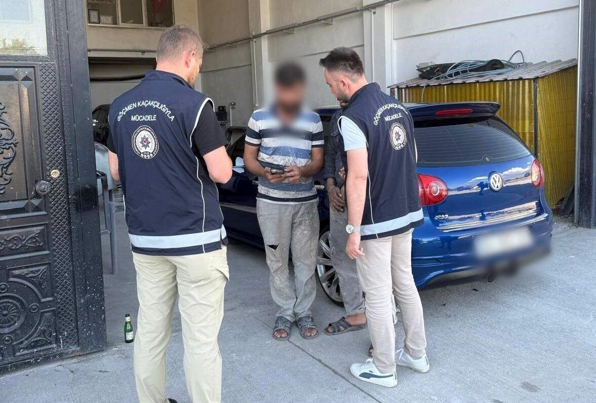 Erzincan İl Emniyet Müdürlüğü, Göçmen Kaçakçılığıyla Mücadele Şubesi'nin düzenlediği huzur