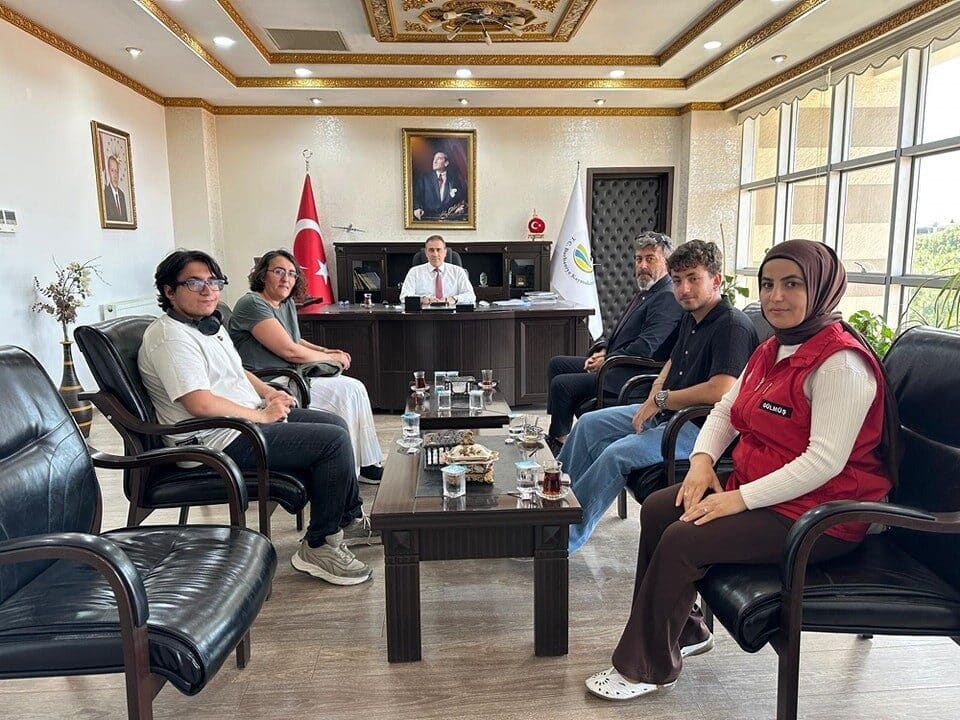 Burhaniye Kaymakamı İlyas Memiş, Türkiye Münazara Ligi Yarışmaları'nda dereceye giren