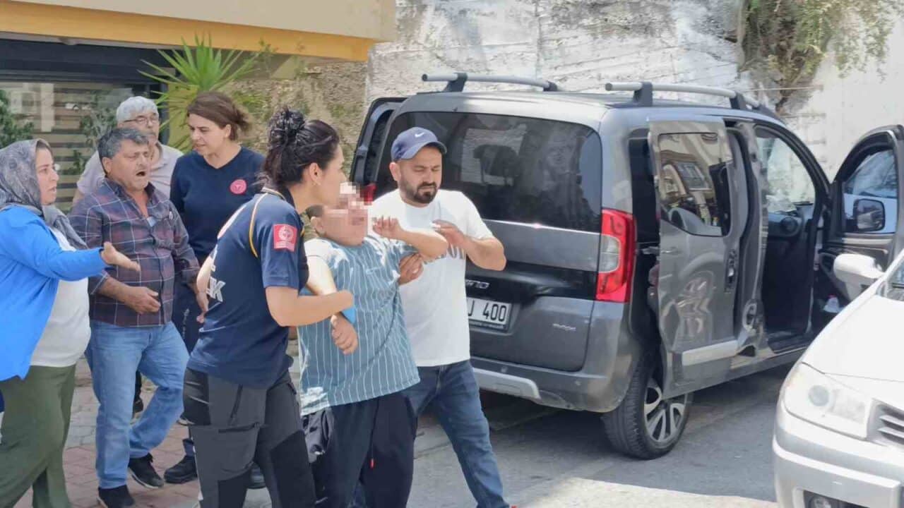 Antalya'nın Manavgat ilçesinde otomobilin çarptığı Osman D.Ş. adlı çocuk, iğne