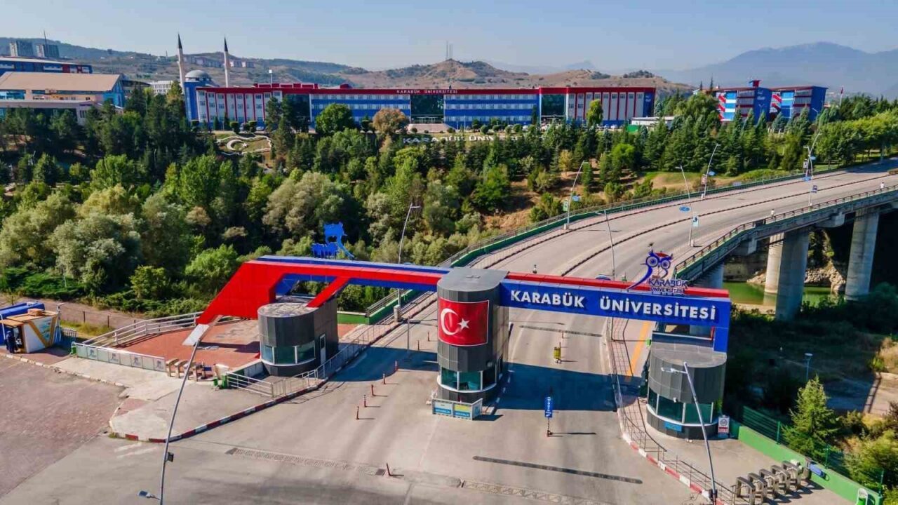 Karabük Üniversitesi, kalite ve akreditasyon çalışmalarında önemli bir adım atarak