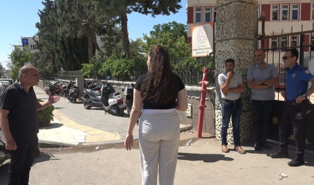 Kilis'te Temel Yeterlilik Testi (TYT) için geç kalan bir aday,
