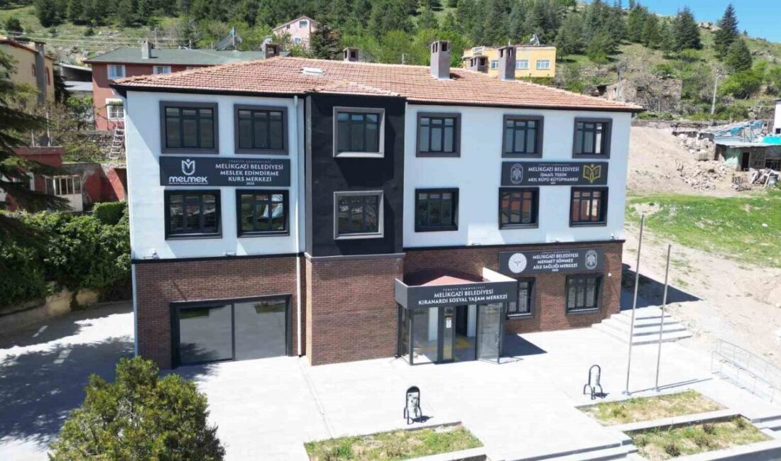 Melikgazi Belediye Başkanı Doç. Dr. Mustafa Palancıoğlu, Kıranardı Mahallesi'nde açılacak
