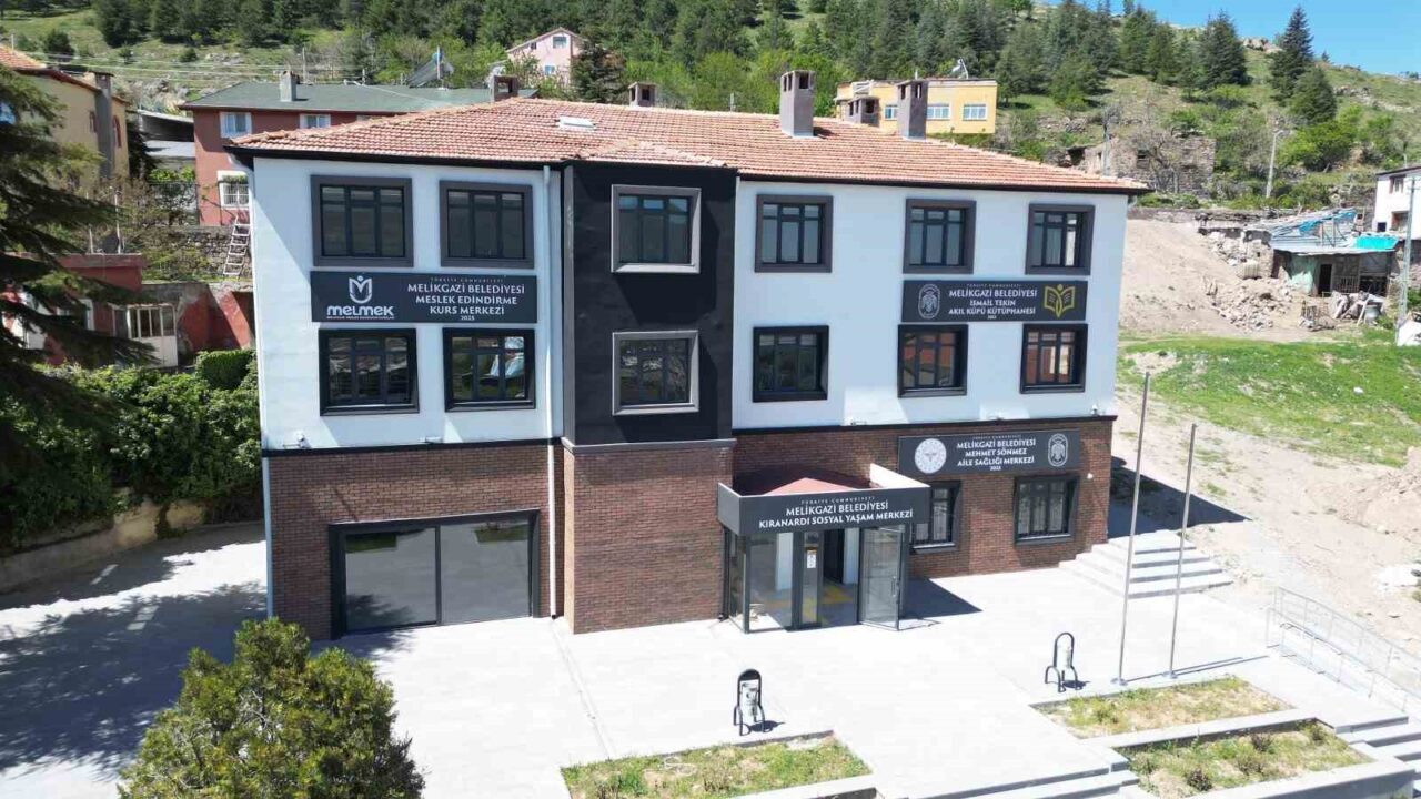 Melikgazi Belediye Başkanı Doç. Dr. Mustafa Palancıoğlu, Kıranardı Mahallesi'nde açılacak