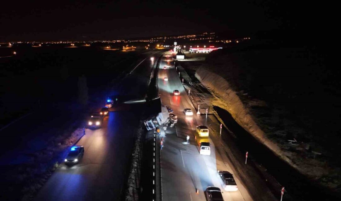 Kırıkkale-Çorum D200 karayolunda S.K. yönetimindeki alkol yüklü tır kontrolden çıkarak