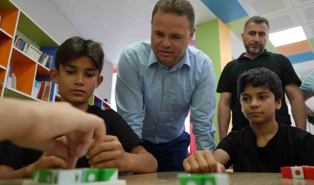 Kırıkkale Gençlik Merkezi'nde başlayan "GSB Gençlik Yaz Kulübü" programı, eğlenceli