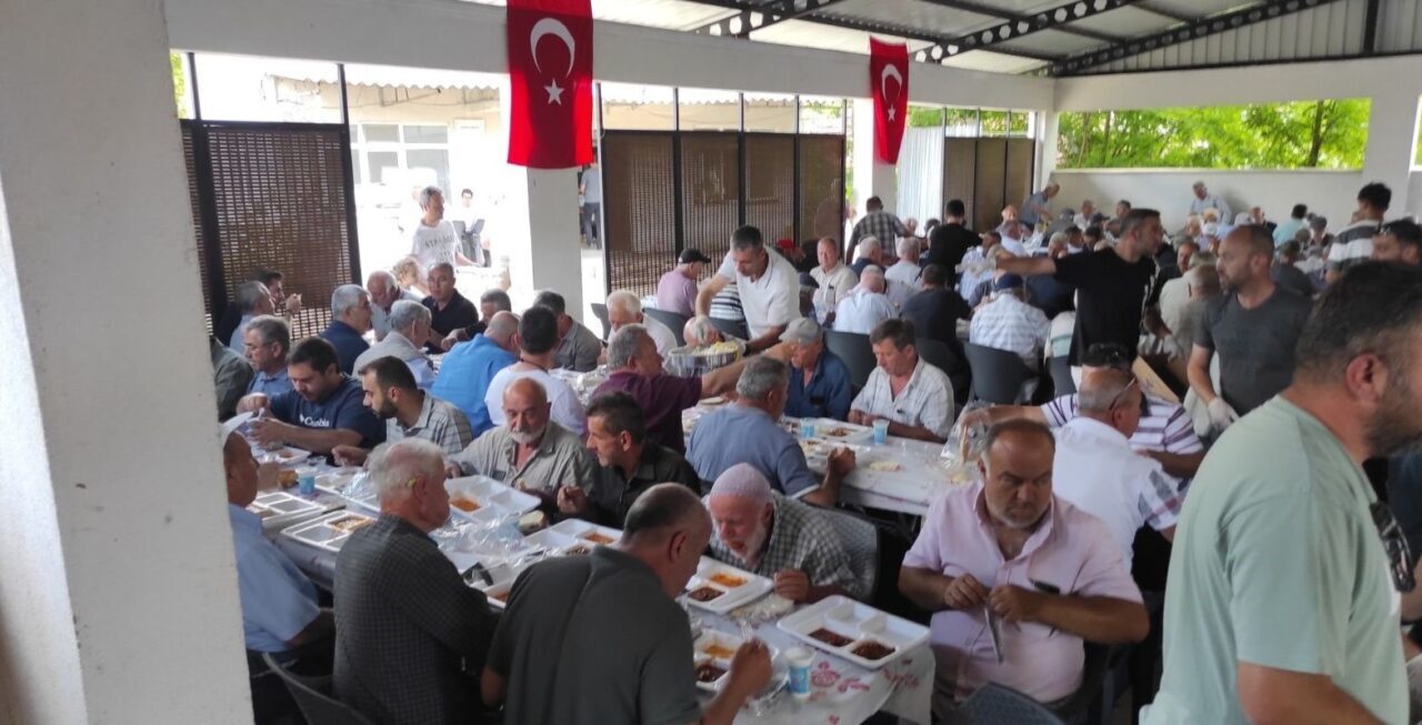 Kırklareli'nin Dereköy köyünde, muhtarlığın düzenlediği yağmur ve şükür duası programında
