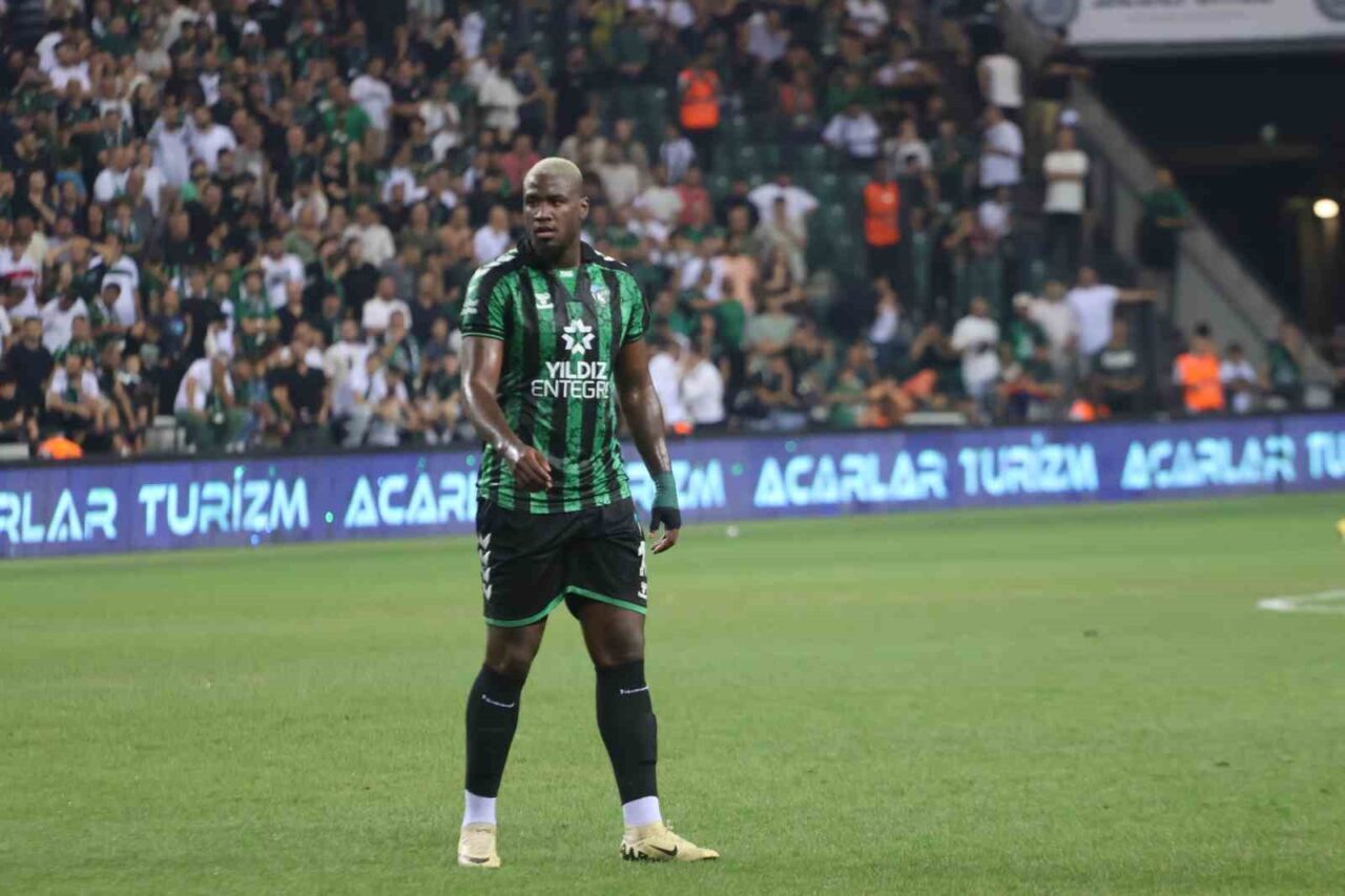 Kocaelispor, Trendyol Süper Lig 2025-2026 sezonu hazırlıkları kapsamında forvet Markao