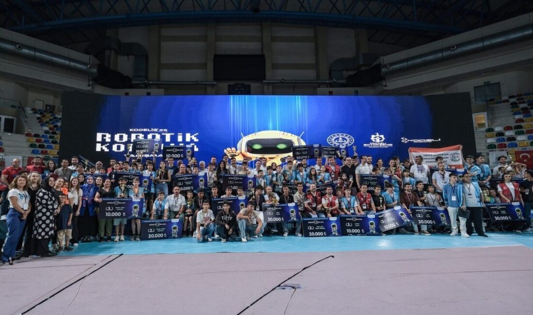 Kocaeli'de düzenlenen KODELİG’25 Robotik ve Kodlama Yarışması'na 440 takım ve