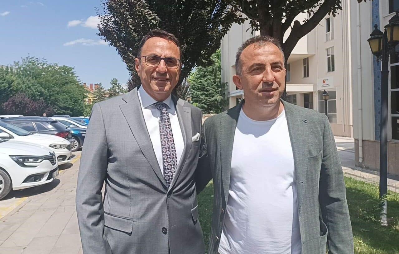 Konyaspor, Teknik Direktör Recep Uçar ile devam etme kararı aldı.