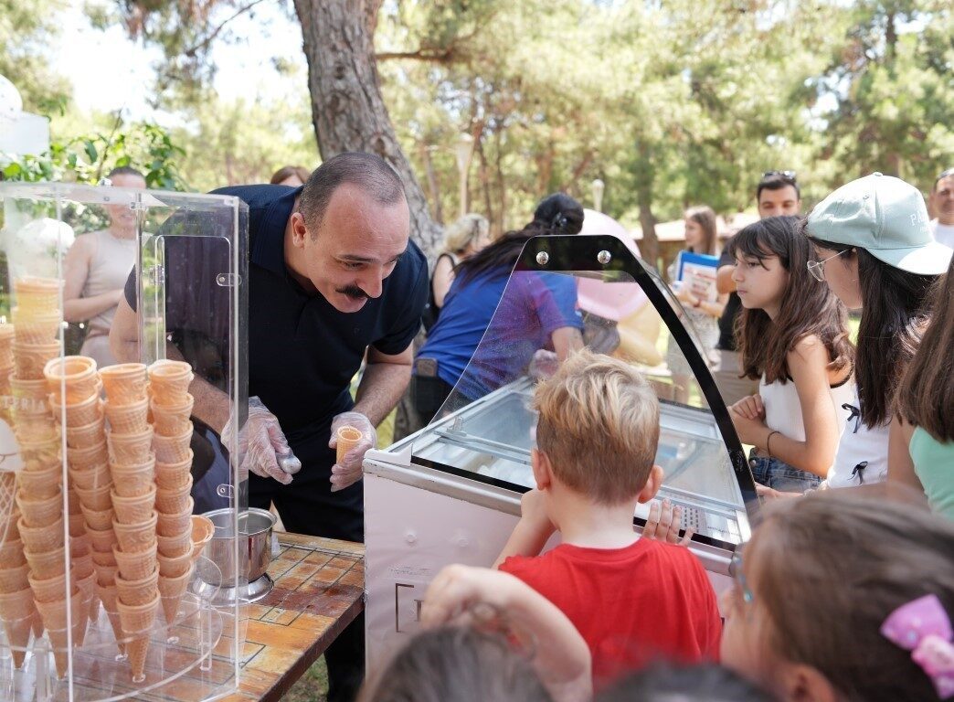 Konyaaltı Belediye Başkanı Cem Kotan, 2024-2025 eğitim öğretim yılının sona