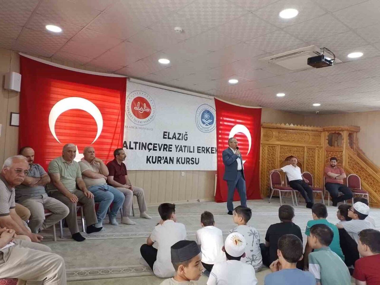 Elazığ'daki Altınçevre Yatılı Erkek Kur'an Kursu, yıl sonu karne ve
