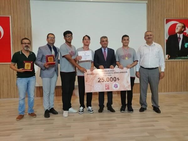 Aydın Liseler Arası Matematik Olimpiyatları'nda Kuşadası Makbule Hasan Uçar Anadolu