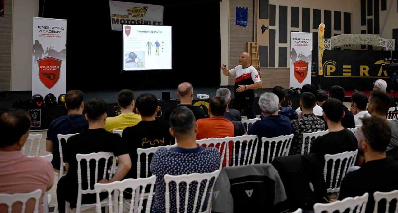 Kuşadası'nda düzenlenen 'Motosiklet İleri ve Güvenli Sürüş Teori Eğitimi', Aybars