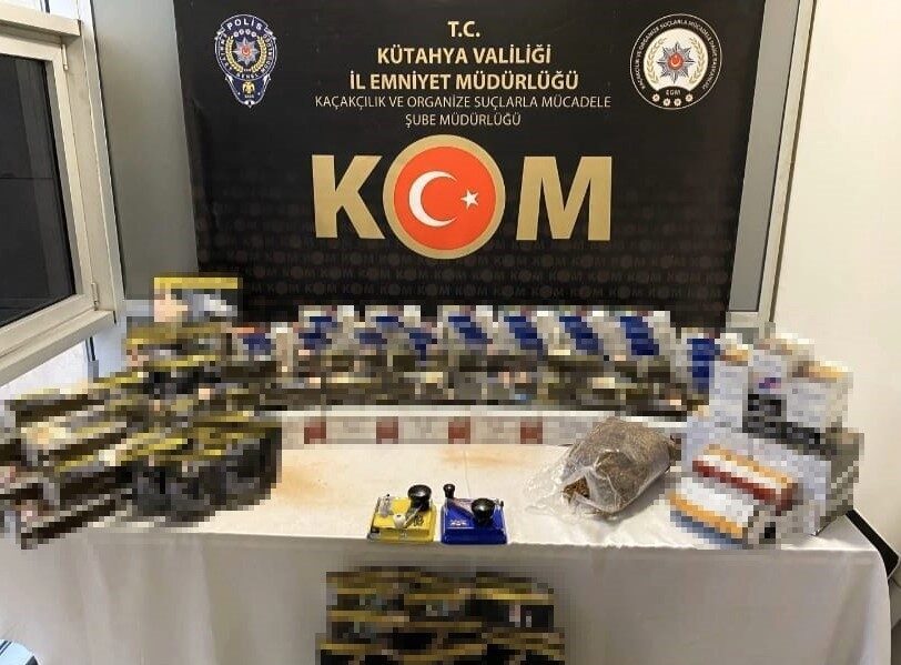 Kütahya İl Emniyet Müdürlüğü KOM ekipleri, sigara kaçakçılığına yönelik operasyon
