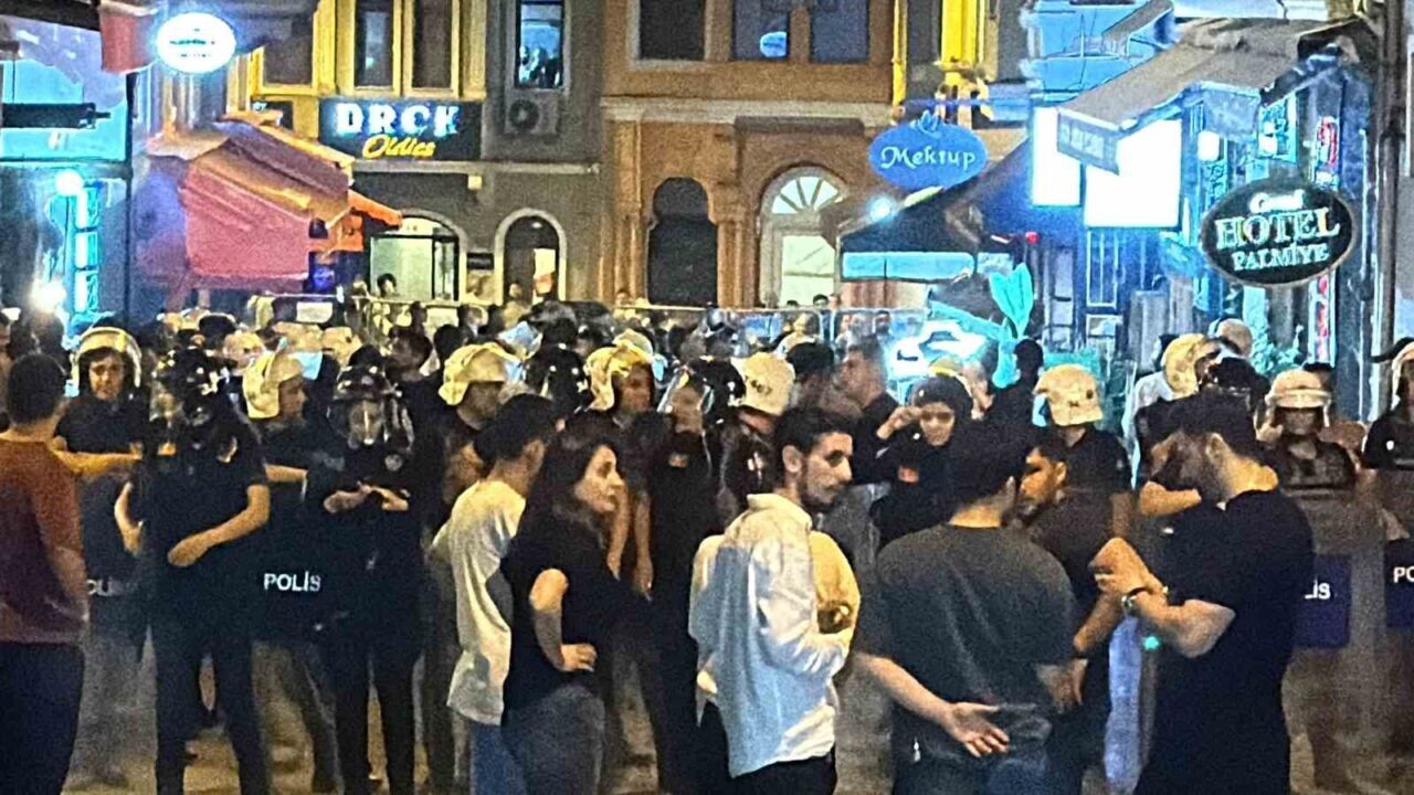 Leman dergisi, Hazreti Muhammed ve Hazreti Musa'nın karikatürlerini yayımladıktan sonra